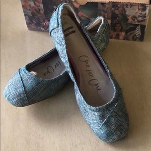 NEW Toms Blue/Green Woven Metallic Ballet Flats 7